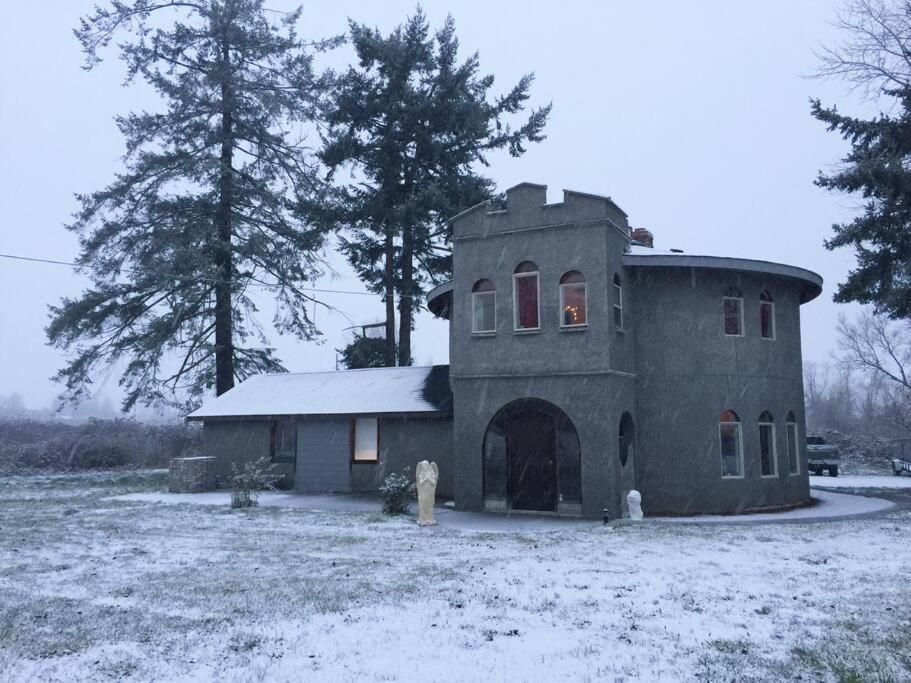 Lavender Castle Villa Sequim Exterior foto
