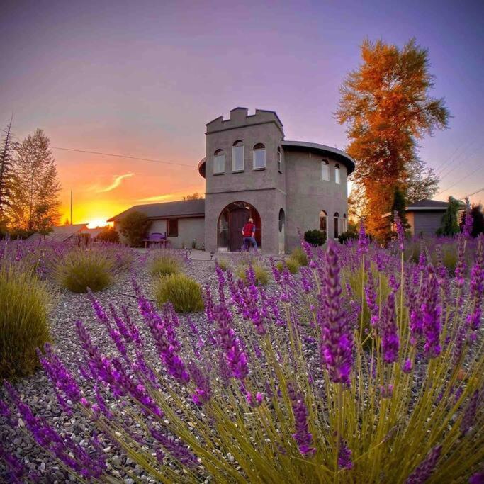 Lavender Castle Villa Sequim Exterior foto